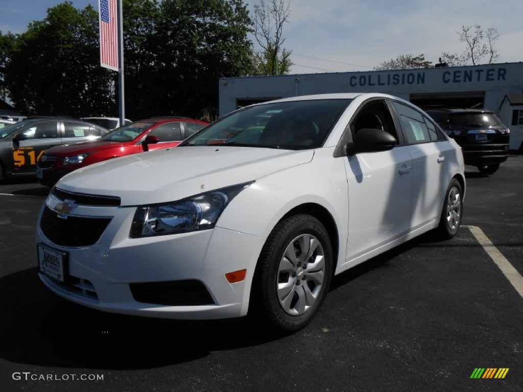2013 Cruze LS - Summit White / Jet Black/Medium Titanium photo #3