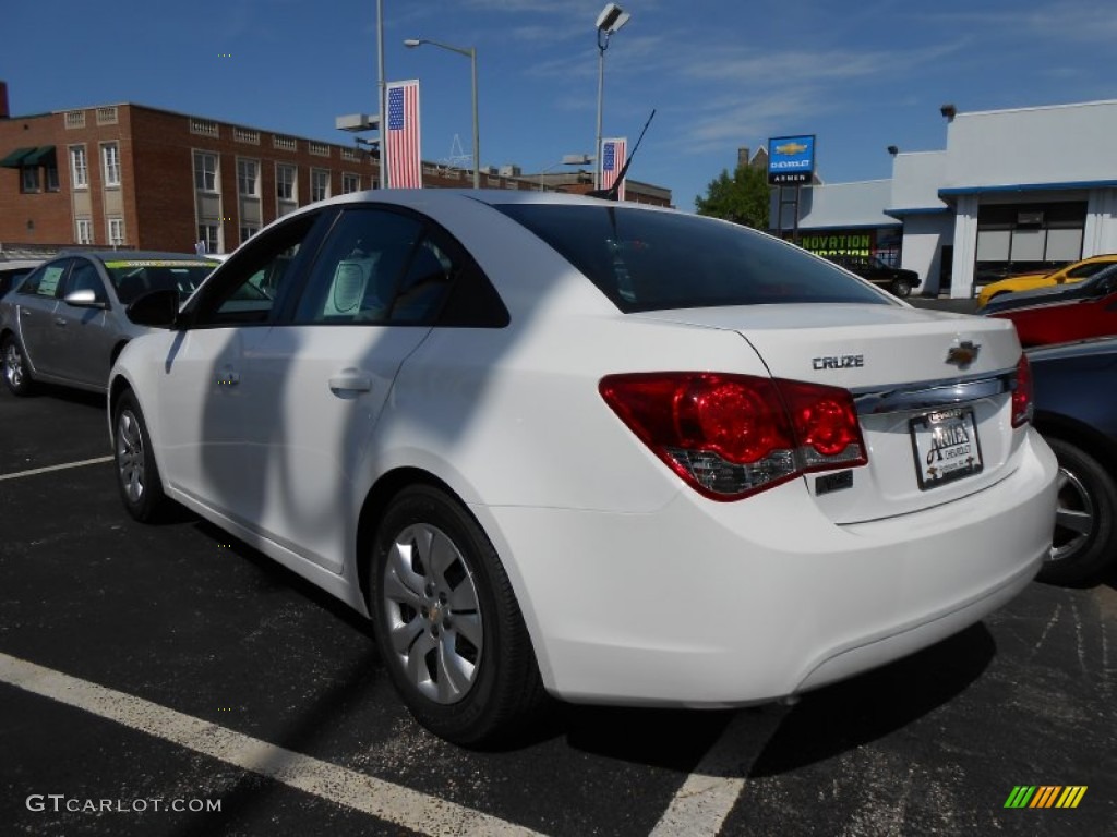 2013 Cruze LS - Summit White / Jet Black/Medium Titanium photo #5