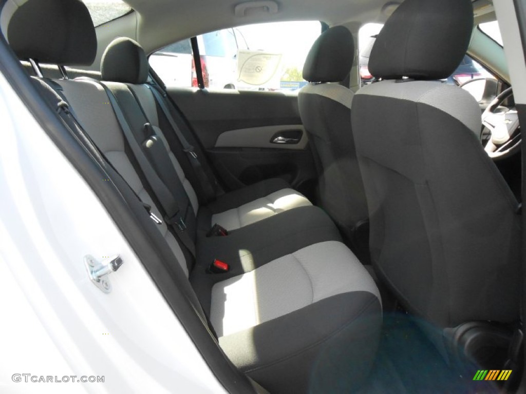 2013 Cruze LS - Summit White / Jet Black/Medium Titanium photo #8