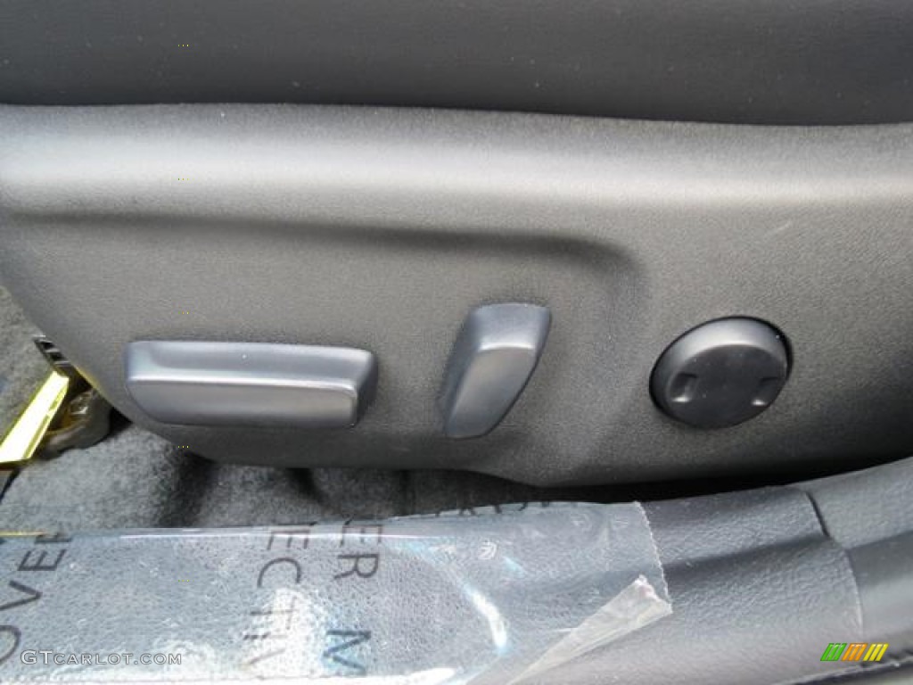 2013 Camry SE - Cosmic Gray Metallic / Black photo #9