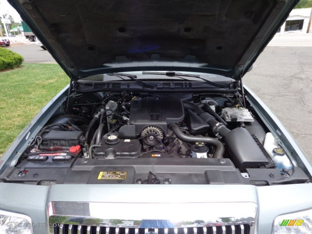 2006 Grand Marquis GS - Light Tundra Metallic / Light Camel photo #5