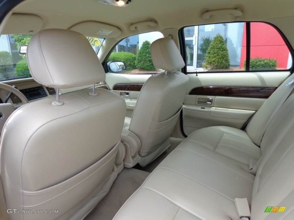 2006 Grand Marquis GS - Light Tundra Metallic / Light Camel photo #7