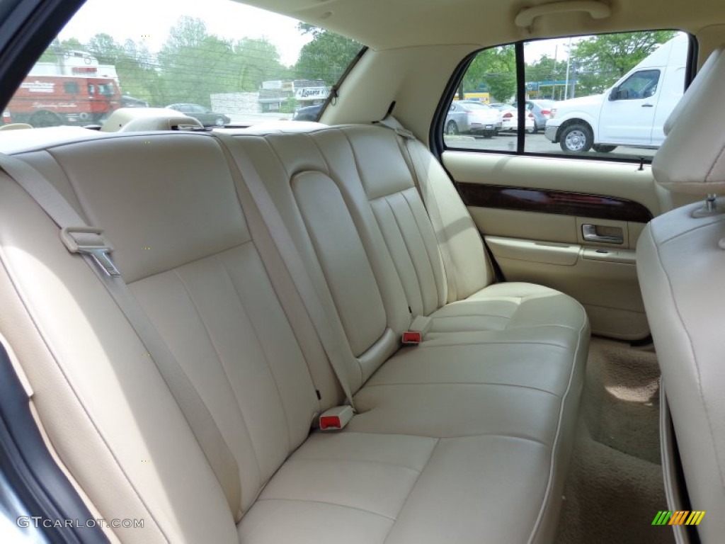 2006 Grand Marquis GS - Light Tundra Metallic / Light Camel photo #8