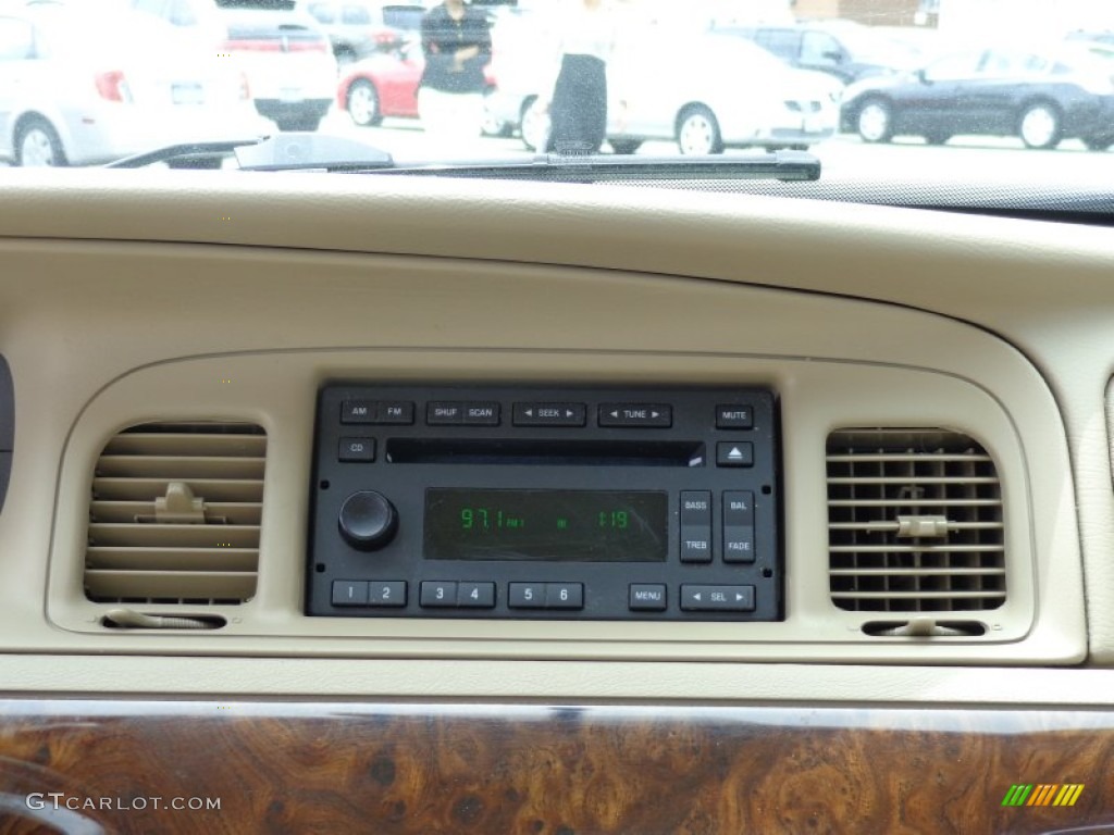 2006 Grand Marquis GS - Light Tundra Metallic / Light Camel photo #13