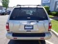 2002 Sahara Beige Metallic Nissan Pathfinder SE 4x4  photo #3