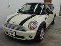 Pepper White - Cooper Clubman Photo No. 13