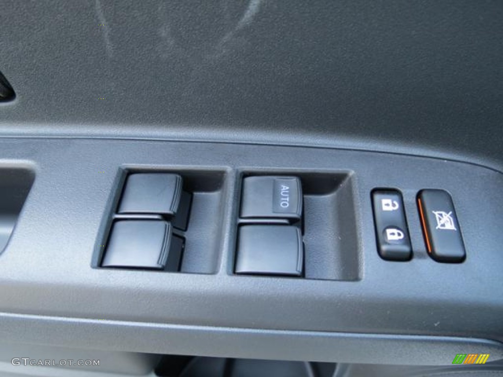 2013 Scion xB Standard xB Model Controls Photo #81174876