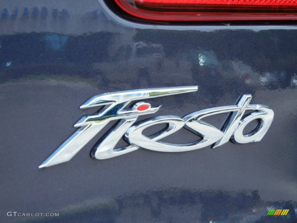 2013 Fiesta Titanium Sedan - Violet Gray / Arctic White Leather photo #4