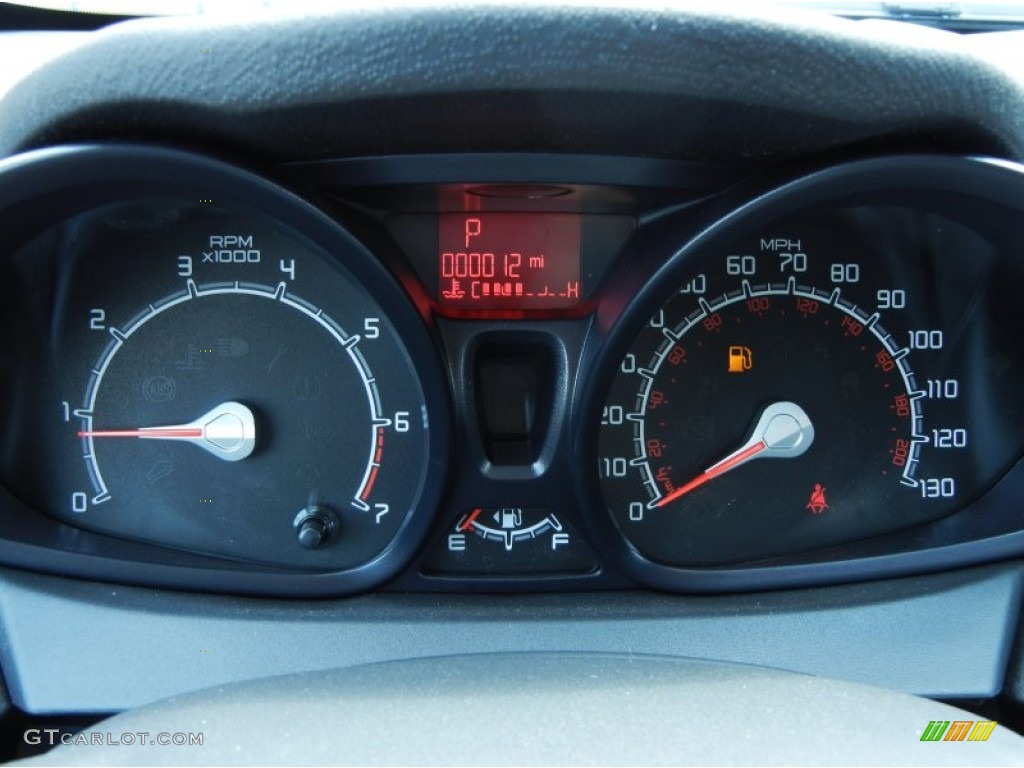 2013 Fiesta S Sedan - Ingot Silver / Charcoal Black/Light Stone photo #9