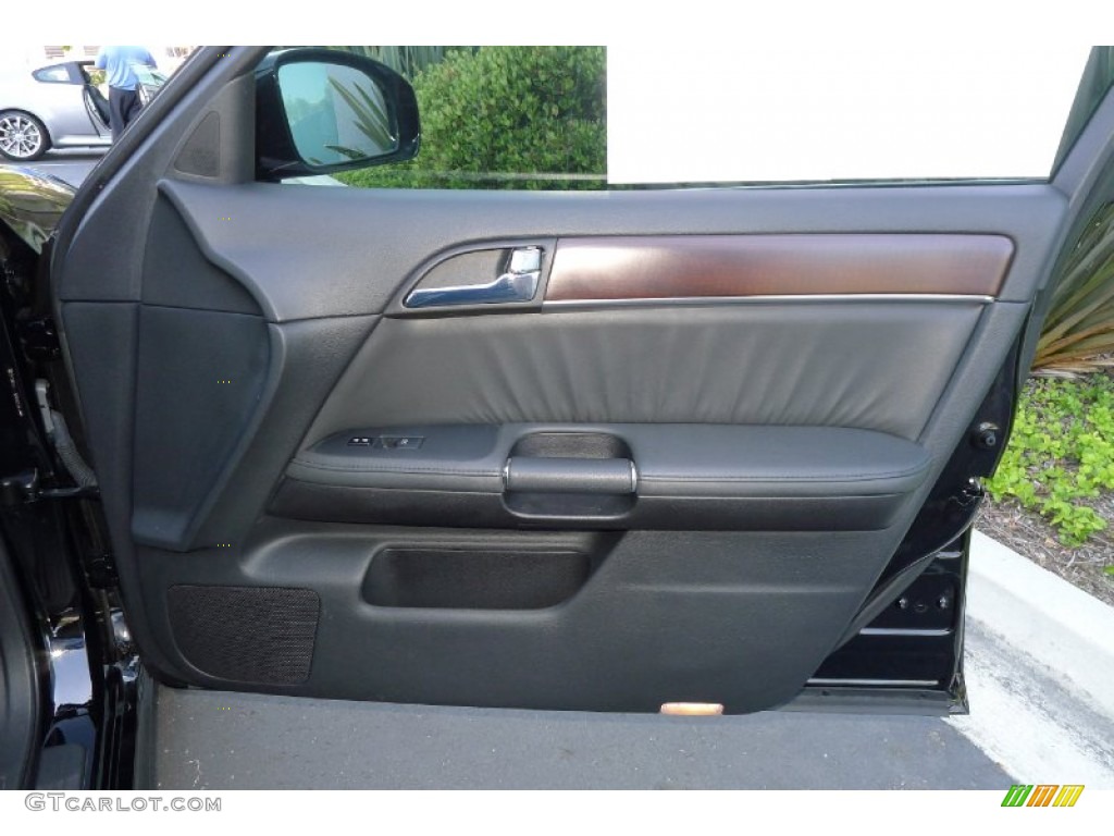 2010 Infiniti M 35 Sedan Graphite Door Panel Photo #81176328