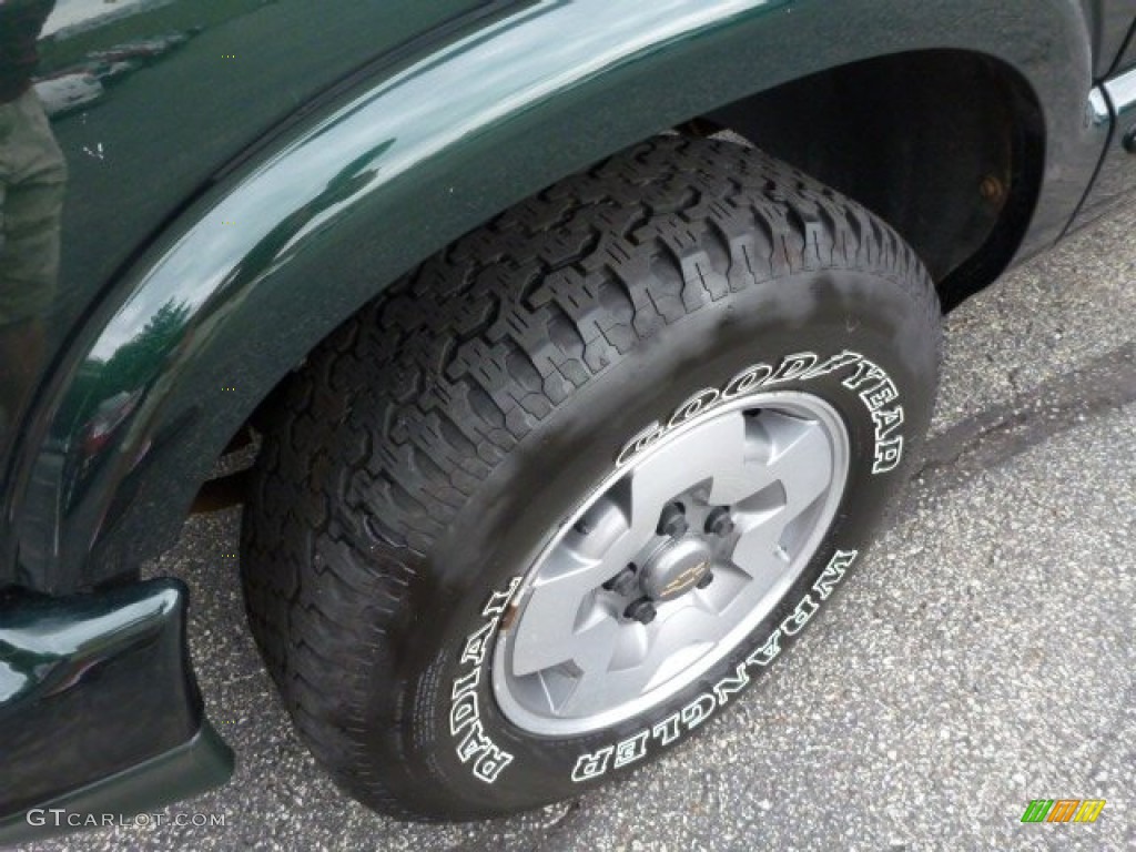 2003 Chevrolet Blazer LS 4x4 Wheel Photo #81178509