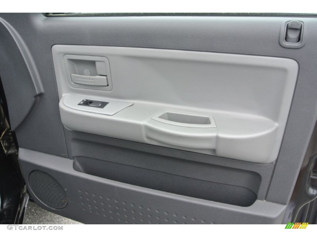 2009 Dodge Dakota Big Horn Crew Cab Door Panel Photos