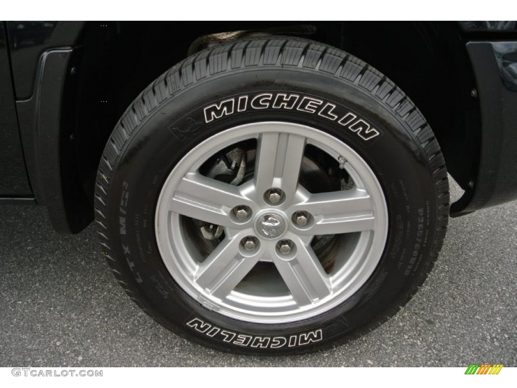 2009 Dodge Dakota Big Horn Crew Cab Wheel Photo #81179637