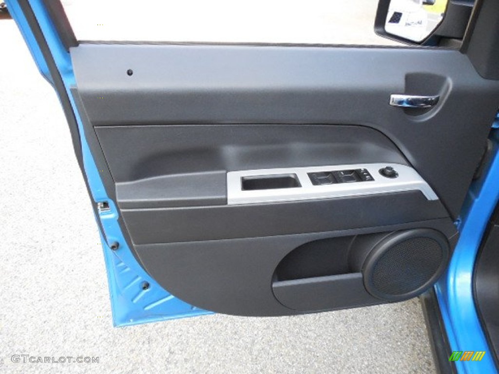2008 Patriot Sport 4x4 - Surf Blue Pearl / Dark Slate Gray photo #7