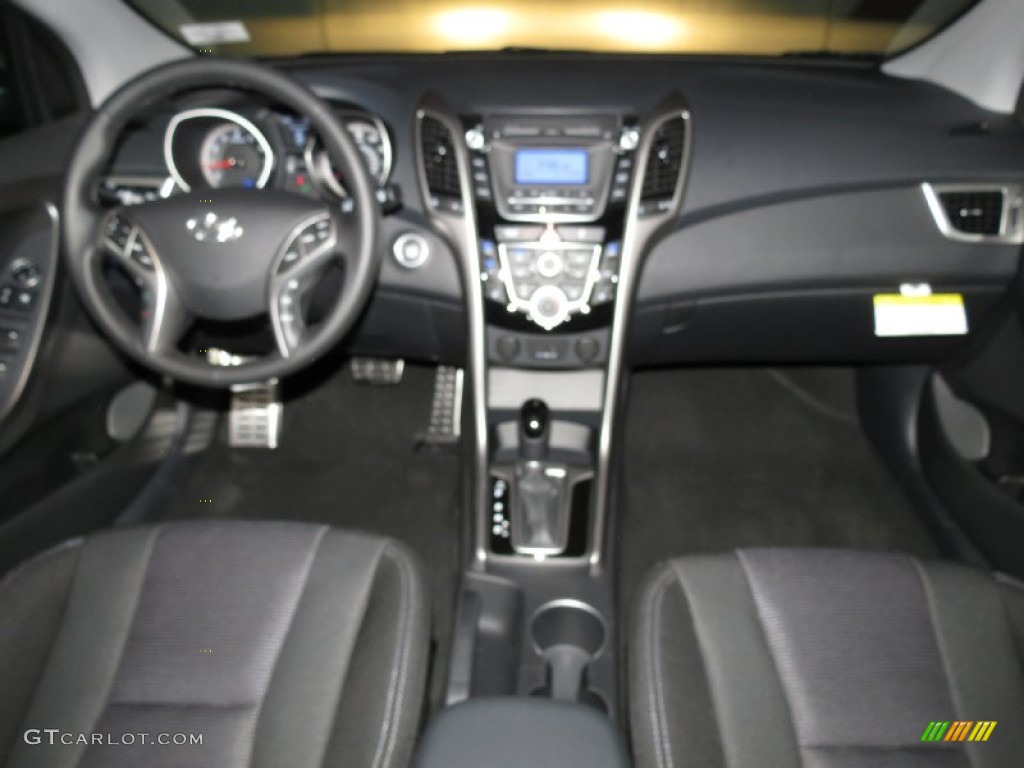 2013 Elantra GT - Silver / Black photo #3