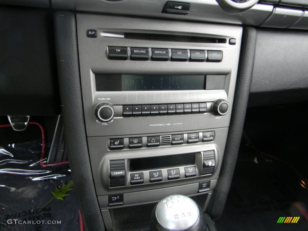 2006 Porsche Cayman S Controls Photos