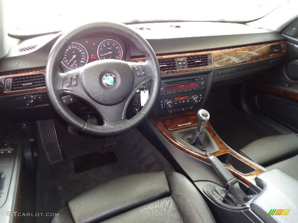 2007 BMW 3 Series 328xi Coupe Black Dashboard Photo #81182331