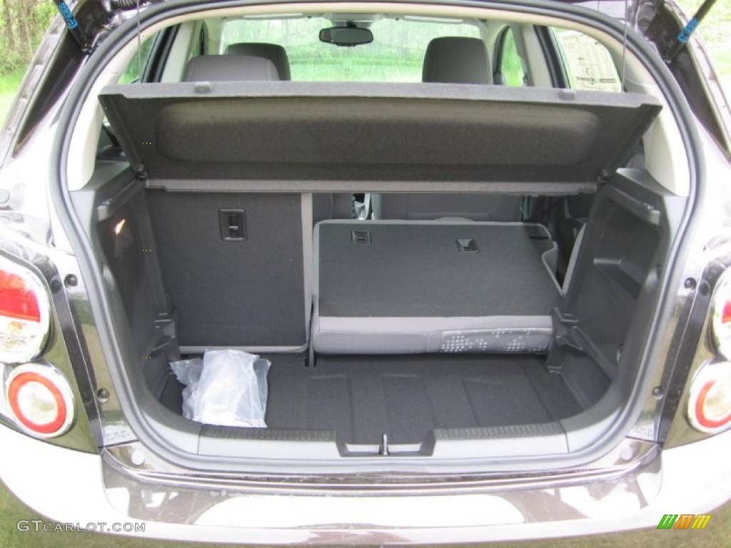 2013 Chevrolet Sonic LS Hatch Trunk Photo #81185664