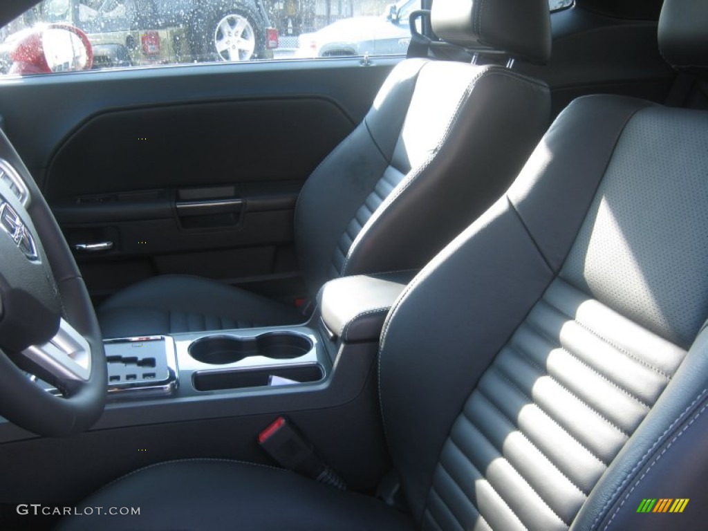 2013 Challenger SXT Plus - Redline 3-Coat Pearl / Dark Slate Gray photo #14