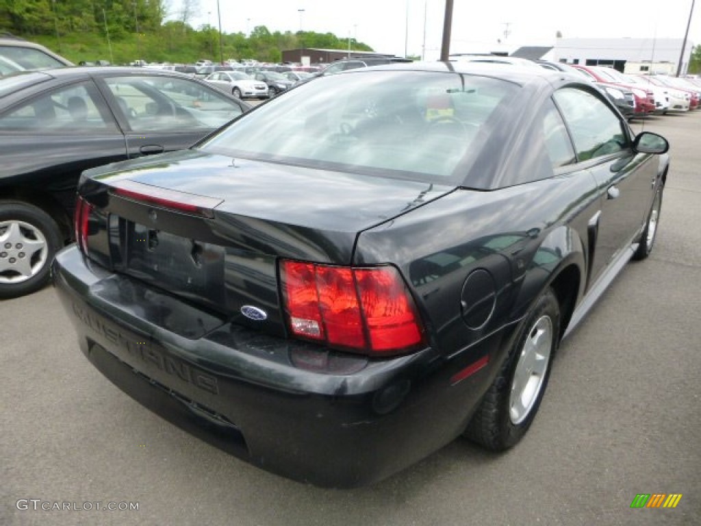 2000 Mustang V6 Coupe - Black / Medium Graphite photo #2