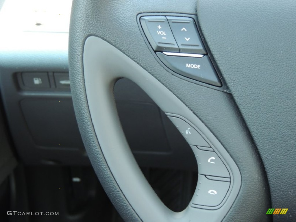 2011 Hyundai Sonata Limited Controls Photo #81187981