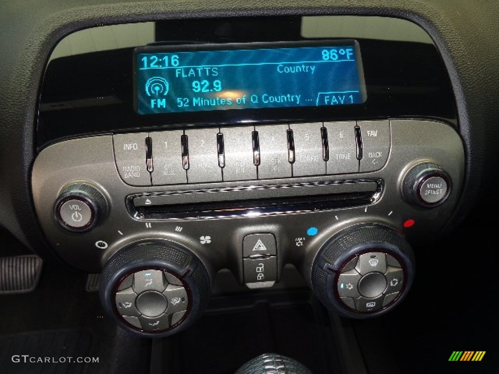 2010 Chevrolet Camaro LT/RS Coupe Controls Photo #81188189