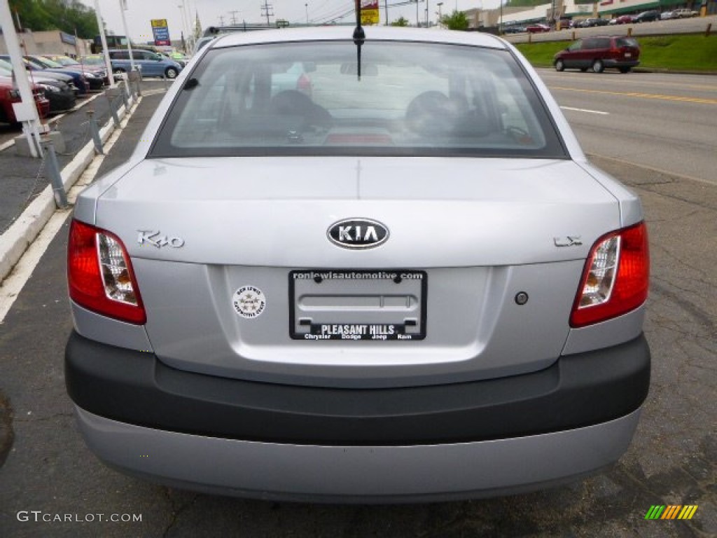 2006 Rio LX Sedan - Silver / Gray photo #3