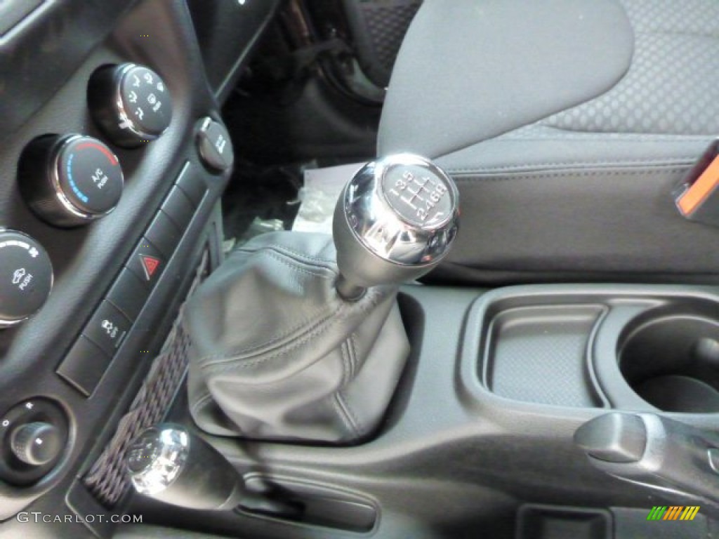 2013 Jeep Wrangler Sport S 4x4 6 Speed Manual Transmission Photo #81192723