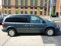 2006 Magnesium Pearl Chrysler Town & Country   photo #17