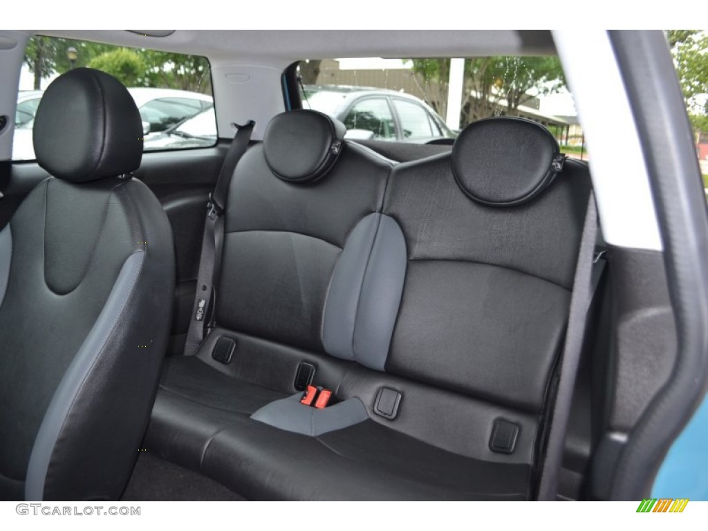 2009 Mini Cooper Hardtop Rear Seat Photo #81195644