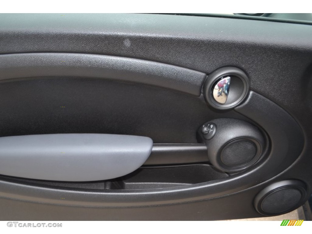 2009 Mini Cooper Hardtop Black/Grey Door Panel Photo #81195666