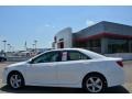 Super White - Camry SE Photo No. 2