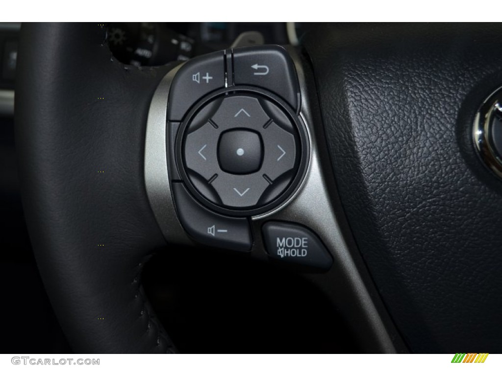 2013 Camry SE - Super White / Black photo #13