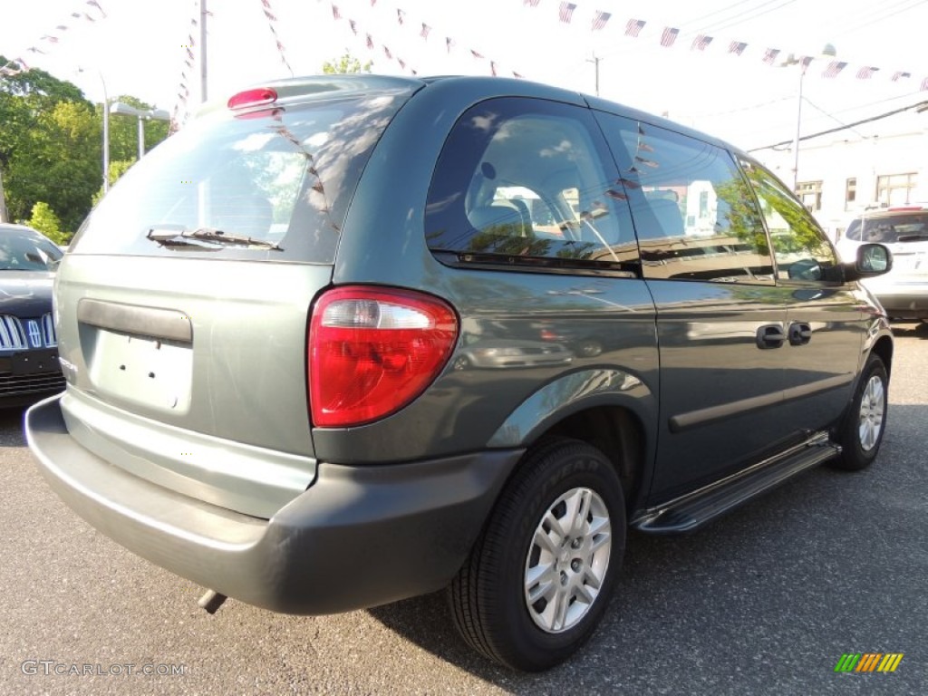 2005 Caravan SE - Magnesium Green Pearl / Medium Slate Gray photo #7