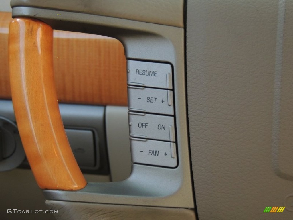 2006 Lincoln Zephyr Standard Zephyr Model Controls Photo #81201999