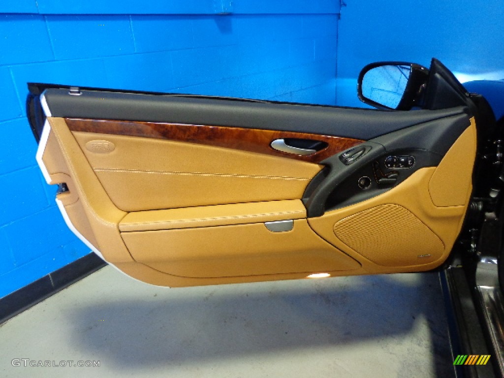 2011 Mercedes-Benz SL 550 Roadster Natural Beige Door Panel Photo #81202282