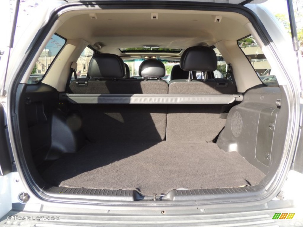 2005 Mariner V6 Premier - Oxford White / Black photo #24