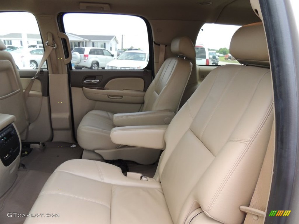 2010 Suburban LT - Gold Mist Metallic / Light Cashmere/Dark Cashmere photo #13