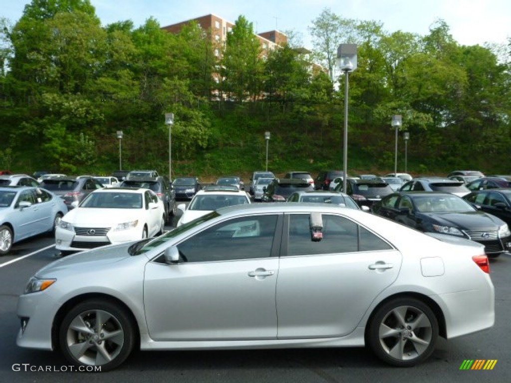 Classic Silver Metallic 2012 Toyota Camry SE V6 Exterior Photo #81204447