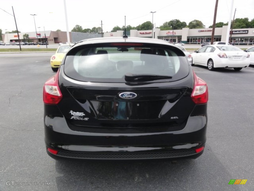 2012 Focus SEL 5-Door - Black / Charcoal Black photo #4