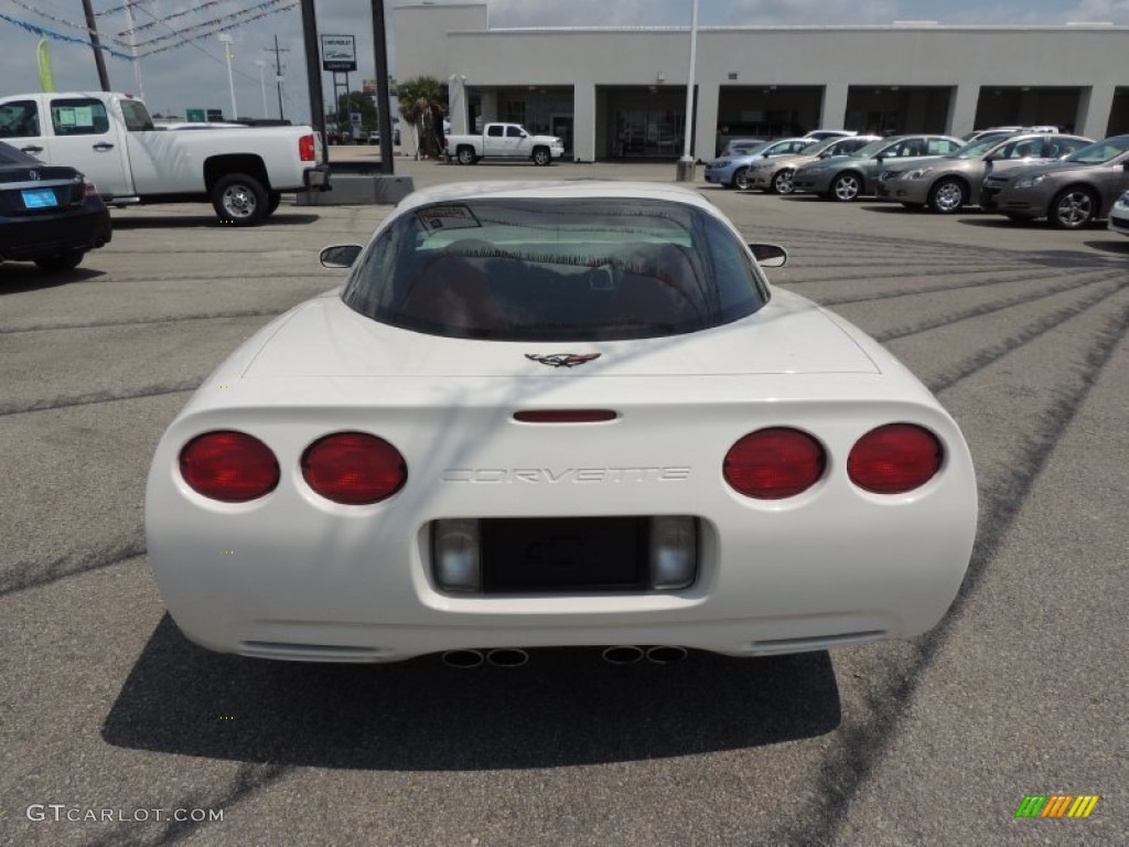 2001 Corvette Coupe - Speedway White / Torch Red photo #3