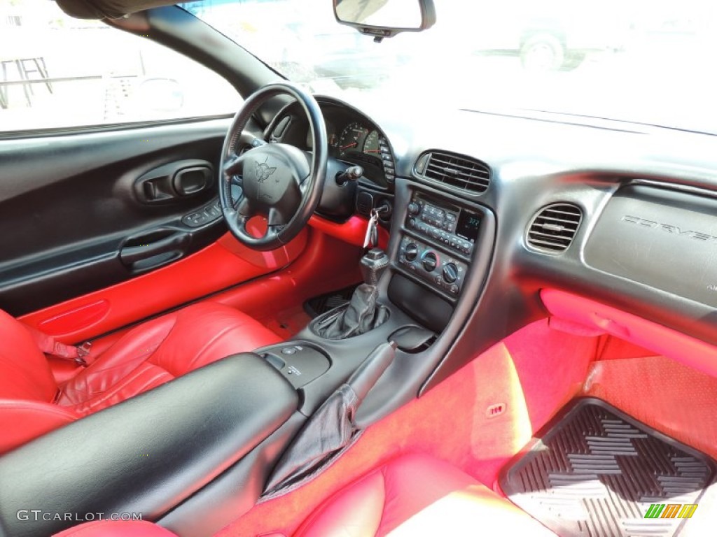 2001 Chevrolet Corvette Coupe Torch Red Dashboard Photo #81207276