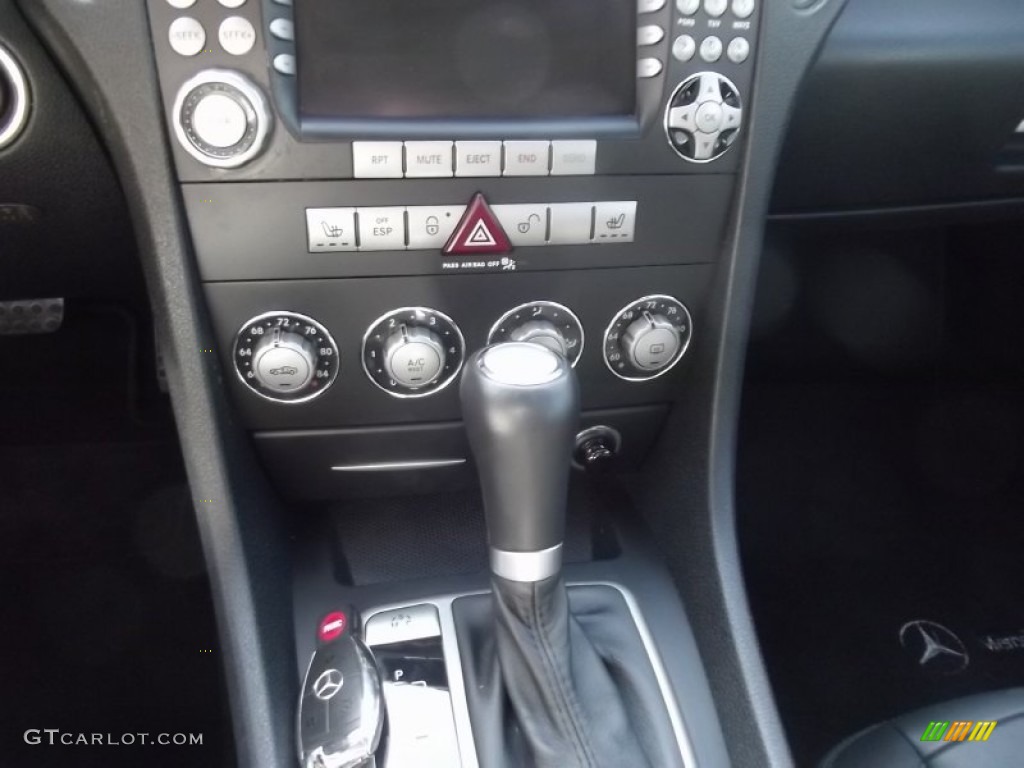 2007 Mercedes-Benz SLK 55 AMG Roadster Controls Photos