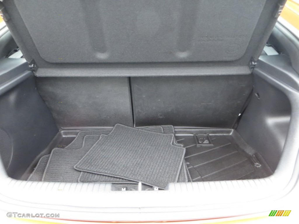 2012 Hyundai Veloster Standard Veloster Model Trunk Photo #81209190
