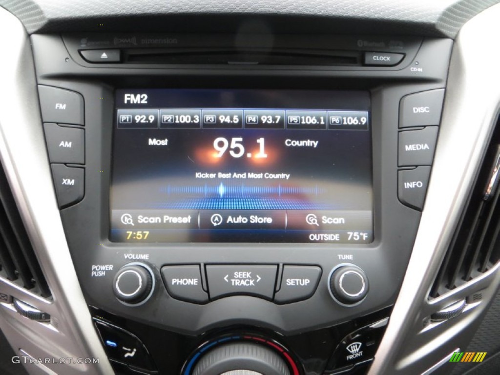 2012 Hyundai Veloster Standard Veloster Model Controls Photo #81209399