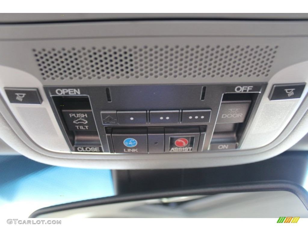 2014 Acura RLX Technology Package Controls Photo #81215572