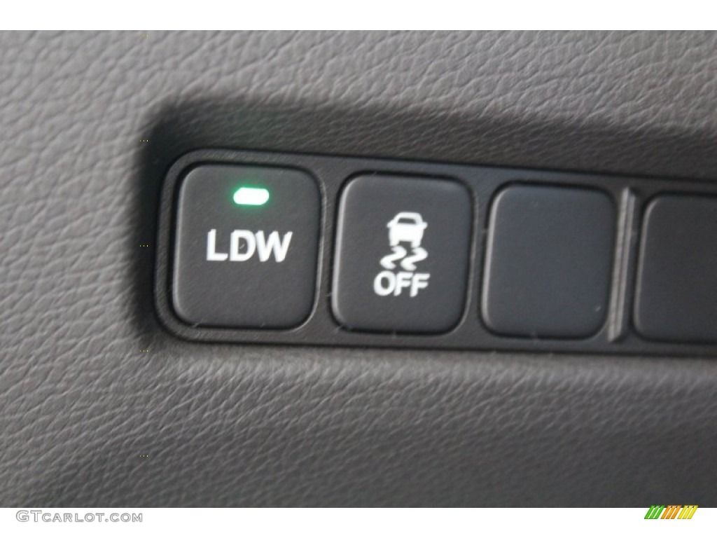 2014 Acura RLX Technology Package Controls Photo #81215613