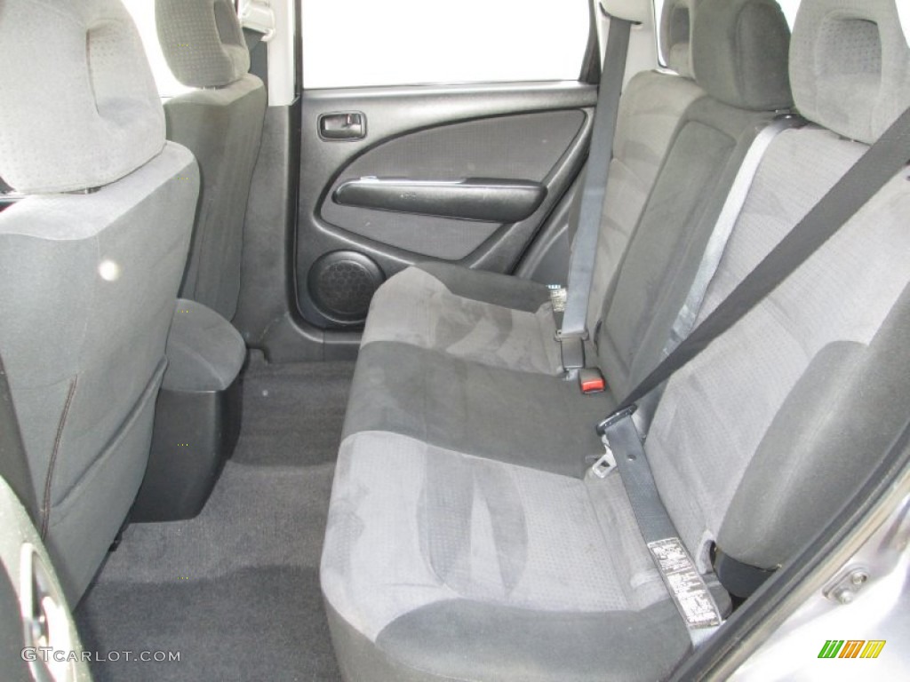 2005 Mitsubishi Outlander XLS AWD Rear Seat Photo #81215903