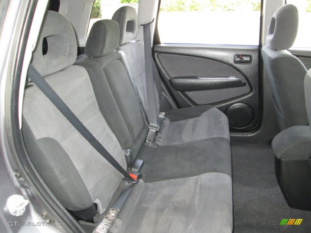 2005 Mitsubishi Outlander XLS AWD Rear Seat Photos