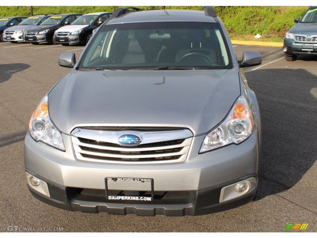 2011 Outback 2.5i Premium Wagon - Steel Silver Metallic / Off Black photo #2